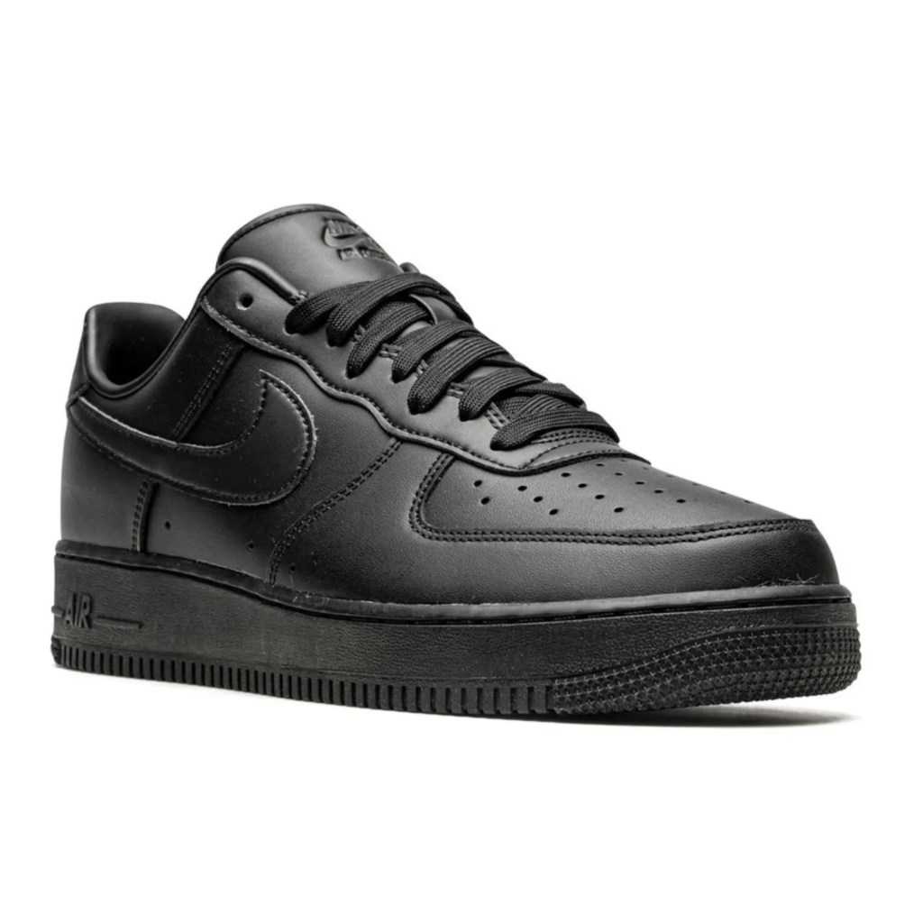 Nike AIR FORCE 1 Triple Black