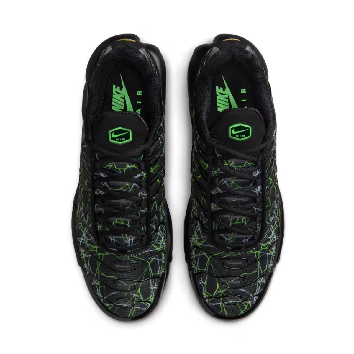 Nike AIR MAX PLUS TN Black Green Strike